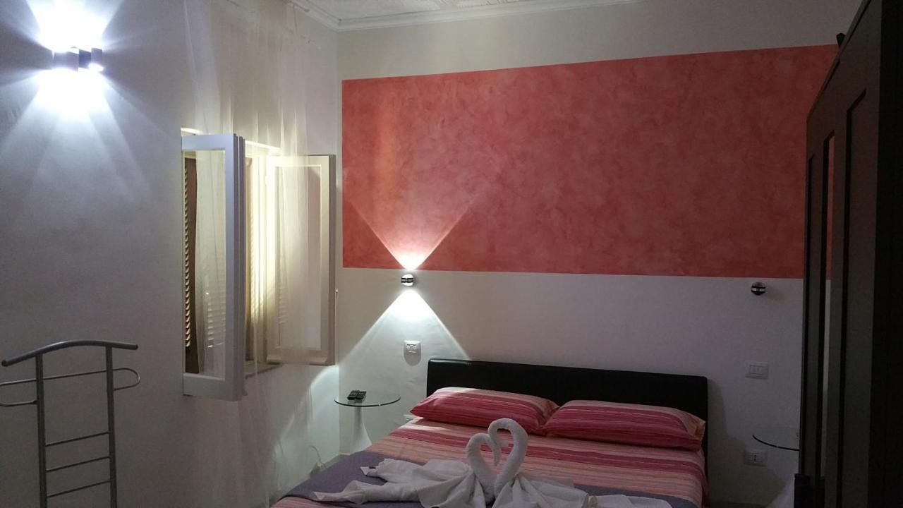 A Due Passi Dal Mare Bed and Breakfast Acquappesa Eksteriør billede