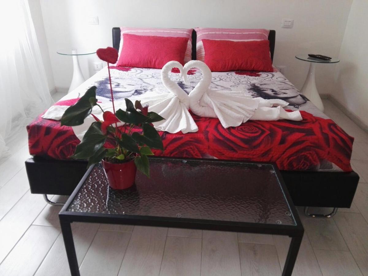 A Due Passi Dal Mare Bed and Breakfast Acquappesa Eksteriør billede
